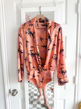 Zara Woman Peach Leaf Botanical Silky Wrap Plunge Bodysuit Size Small